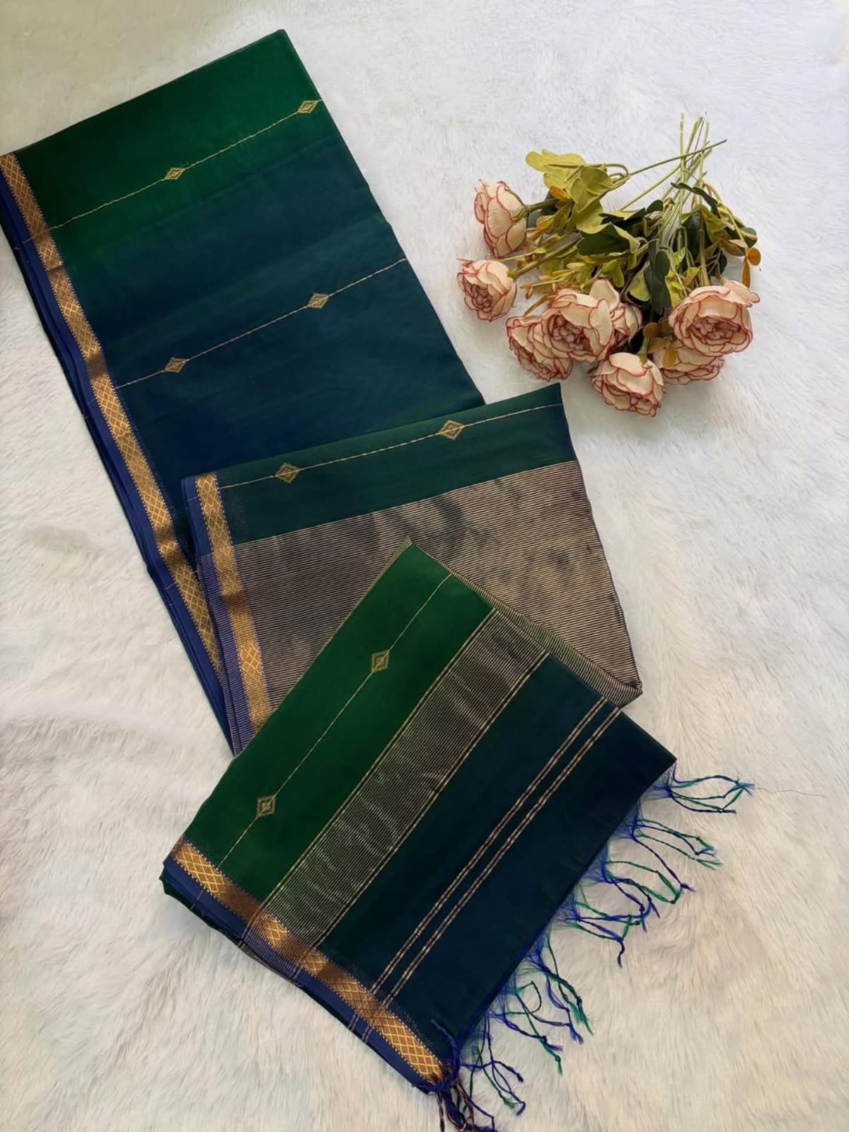 BEAUTIFUL PREMIUM MAHESHWARI HANDLOOM SILK BY COTTON SAREE WITH ELEGANT GOLDEN ZARI BORDER & ALL-OVER ZARI BUTI