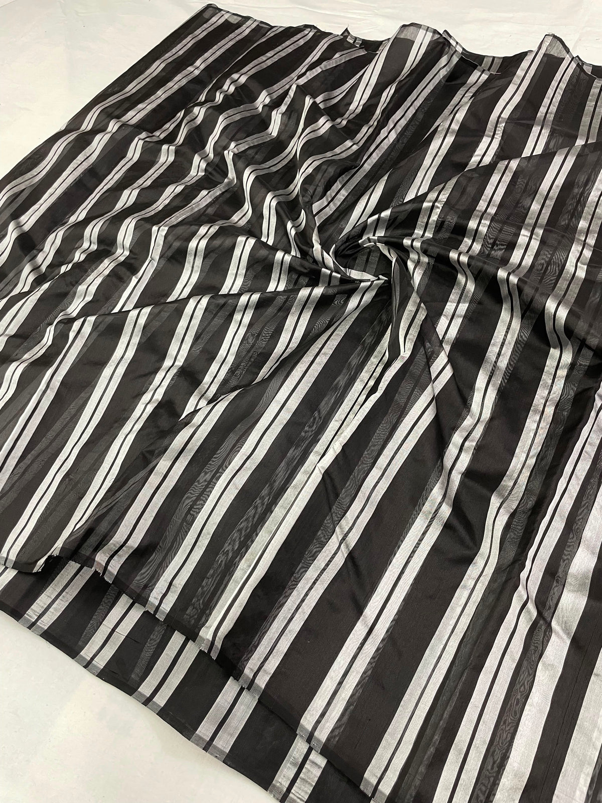 Chanderi Handloom Pattu Silk Saree With All-Over Stripes, Small Border & Striped Palla