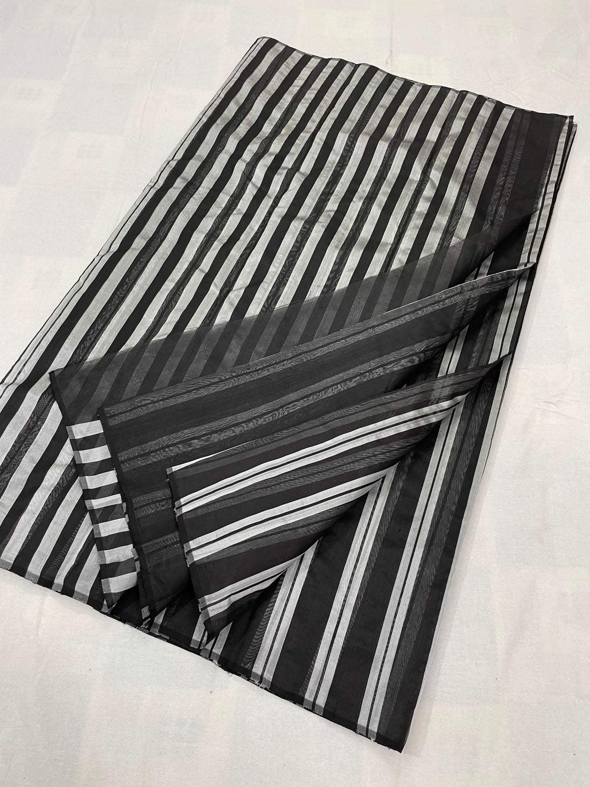 Chanderi Handloom Pattu Silk Saree With All-Over Stripes, Small Border & Striped Palla