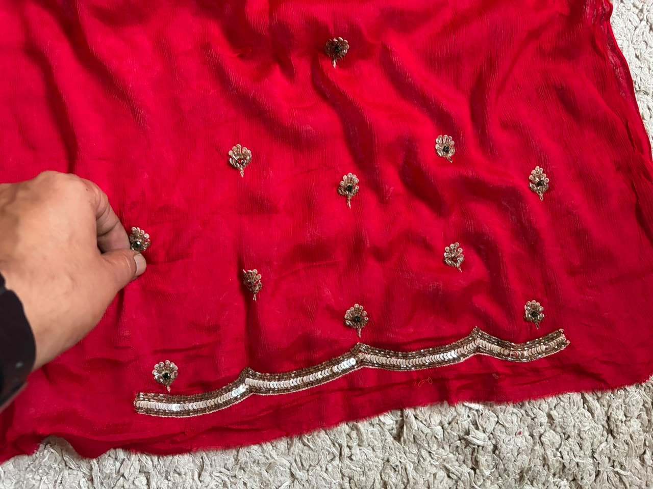 Red Premium Pure Chinnon Silk Banarasi Zari Saree With Sequins Cut Daana Handwork