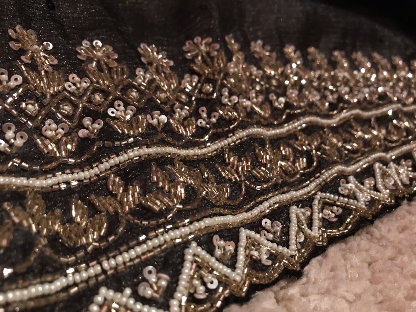 Black Gold Shimmer Premium Pure Crushed Tissue Silk Saree