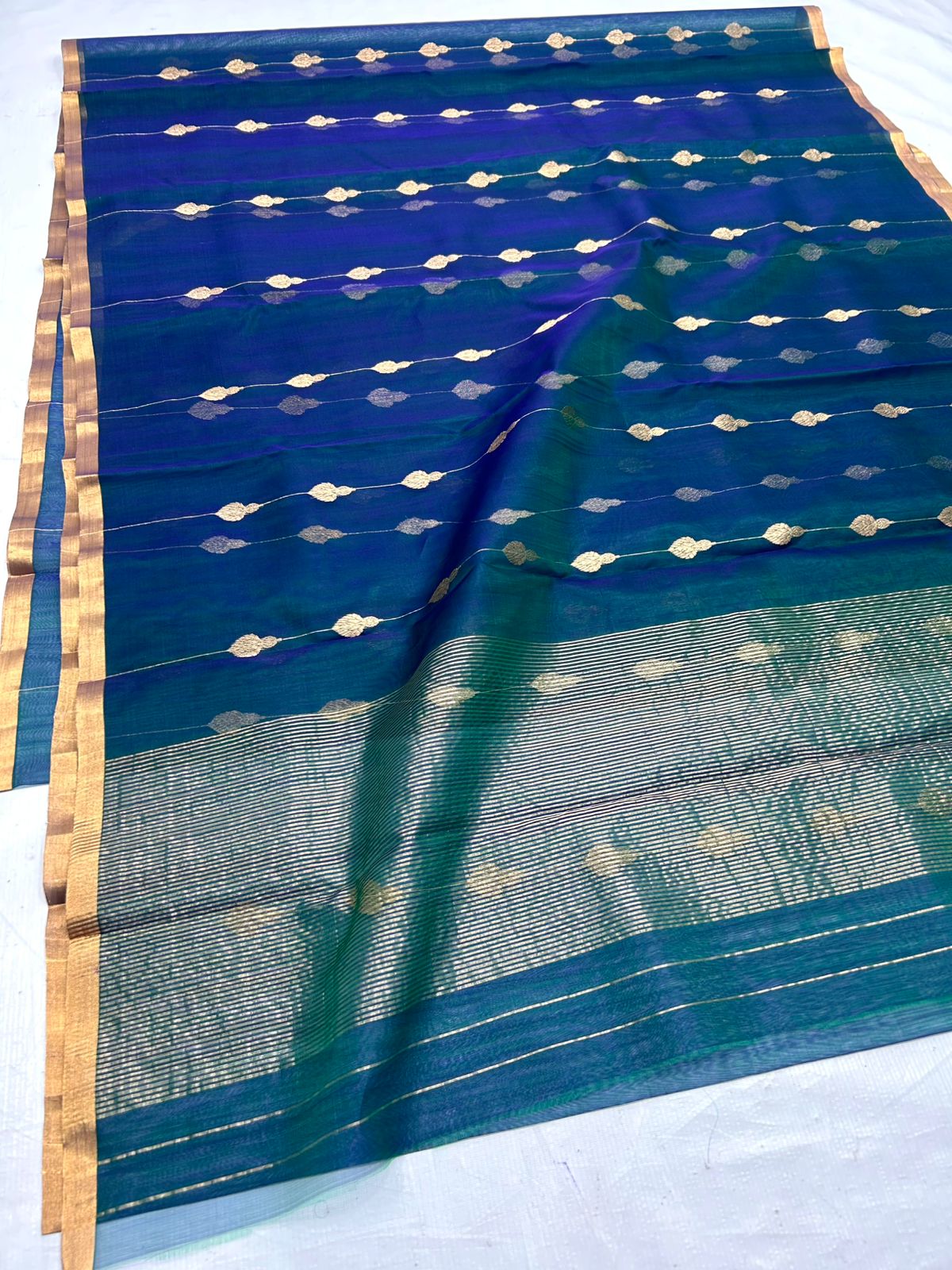 Chanderi Handloom Katan Silk All Over Butte Small Border And Zari Strip Palla Saree