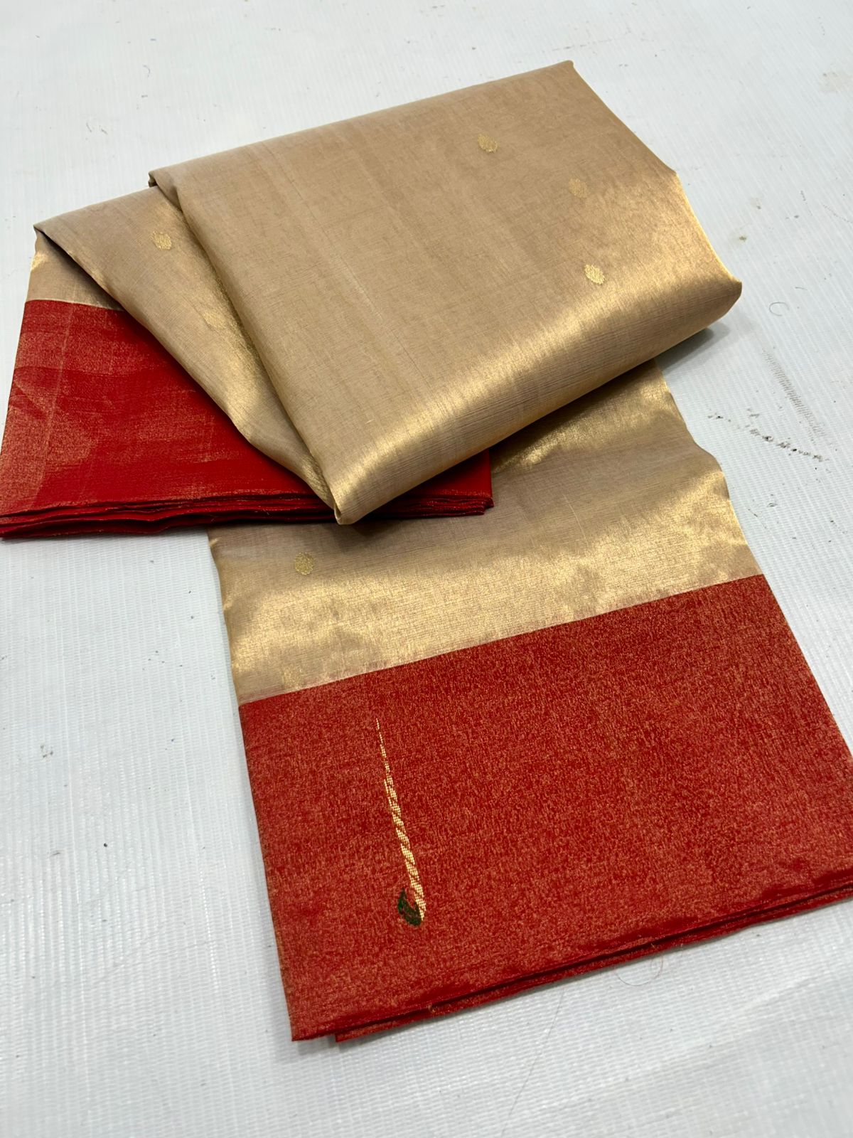 Zari Weaving Tissue Chanderi Handloom Silk Saree