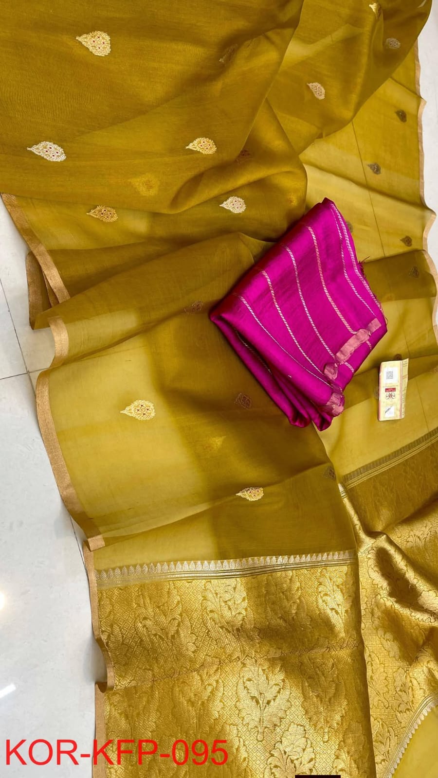 BANARASI PURE KORA ORGANZA HANDLOOM SILK SAREE