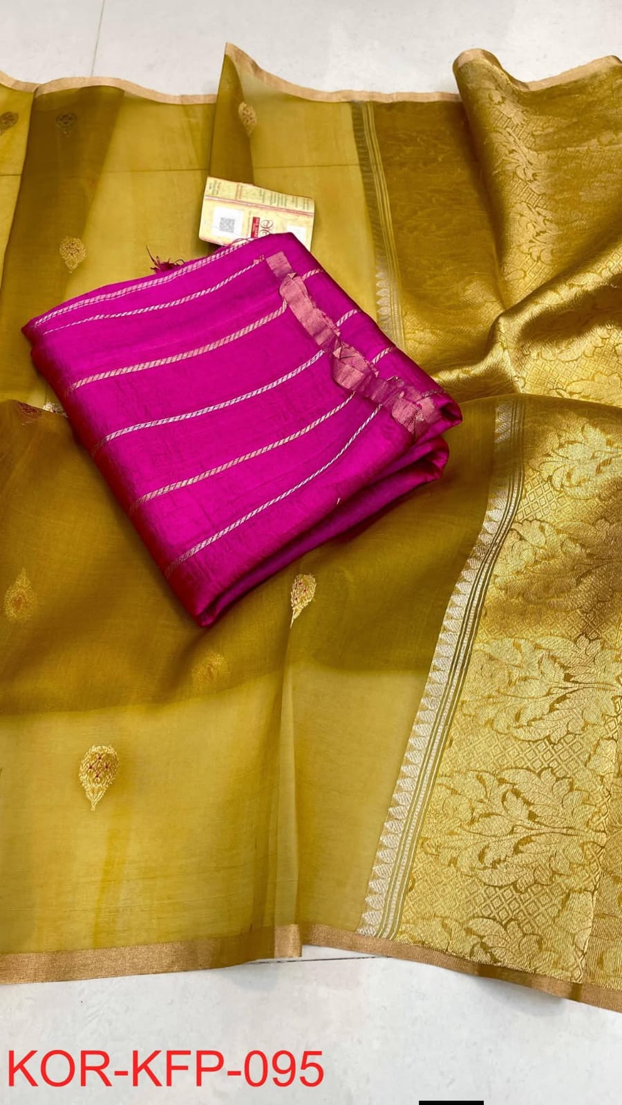 BANARASI PURE KORA ORGANZA HANDLOOM SILK SAREE