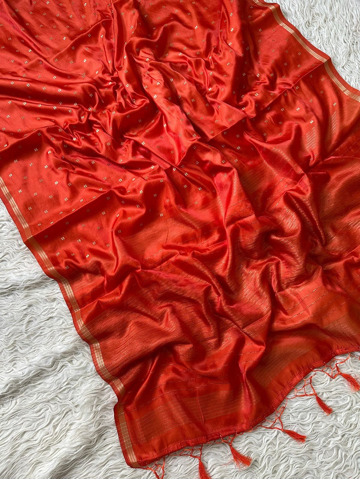 Daytime Elegance – Kota Viscose/Semi Silk Saree with Subtle Boota Design