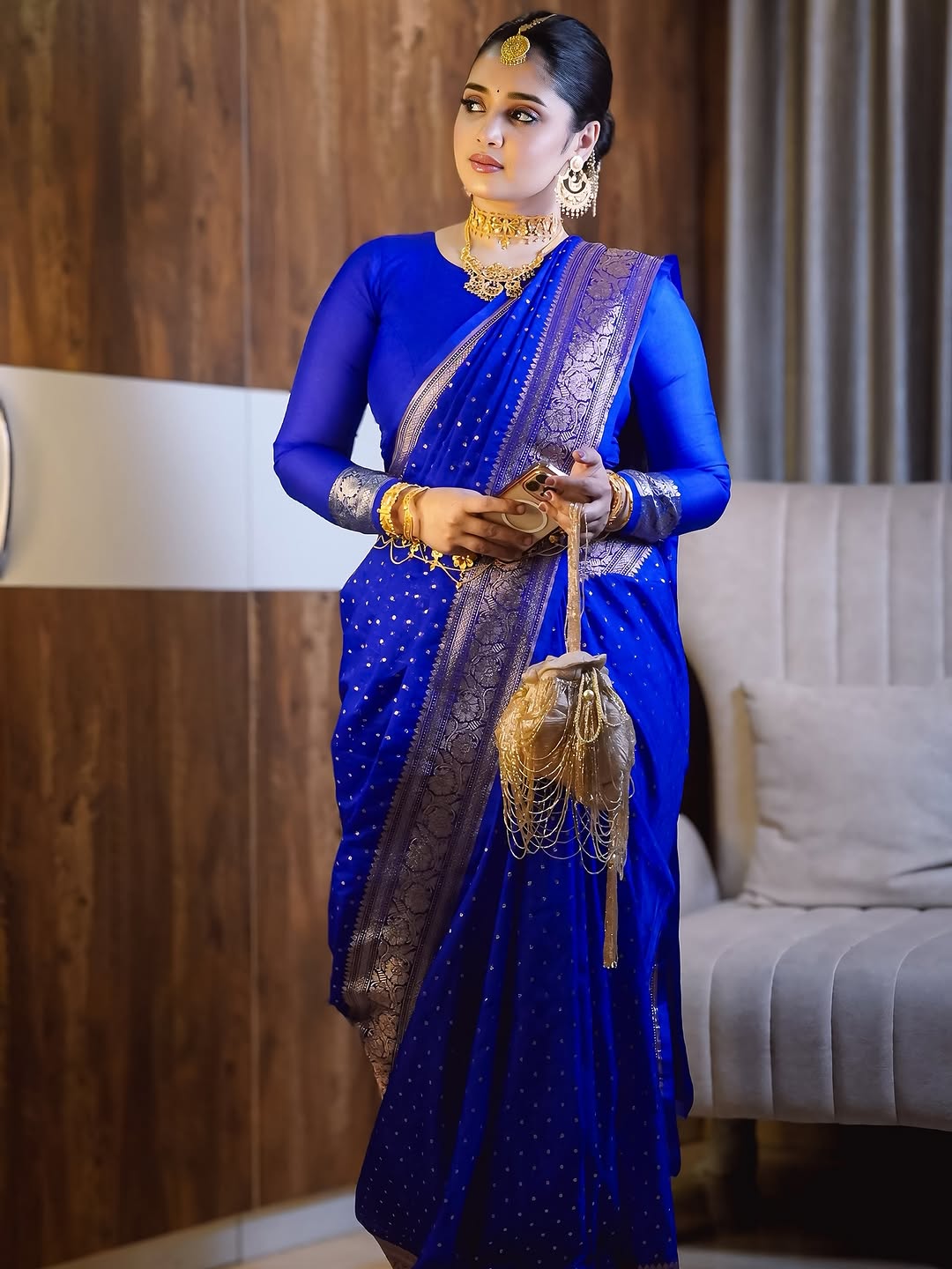 Elegant Banaras Soft Semi Crepe Georgette Silk Saree with Golden Zari Weaving