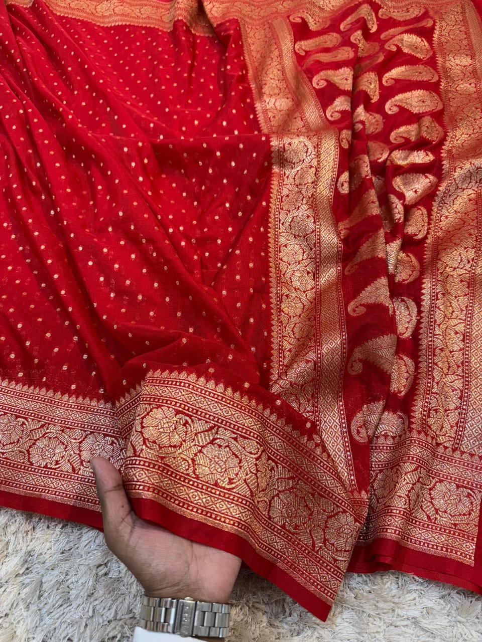 Elegant Banaras Soft Semi Crepe Georgette Silk Saree with Golden Zari Weaving