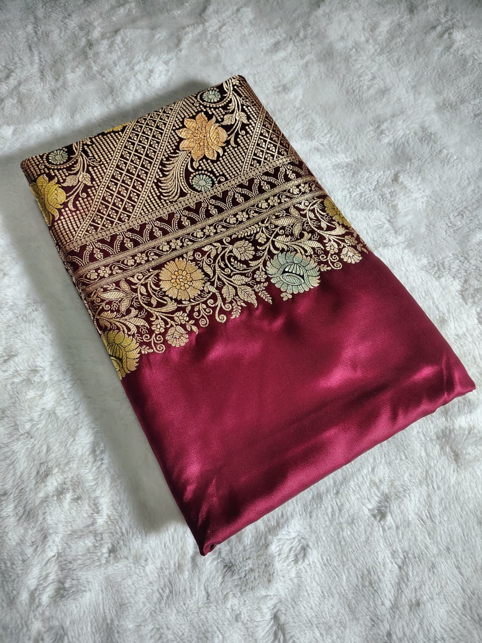 Beautiful Banarasi Meenakari Woven Dyeable Premium Thilfi Work Saree
