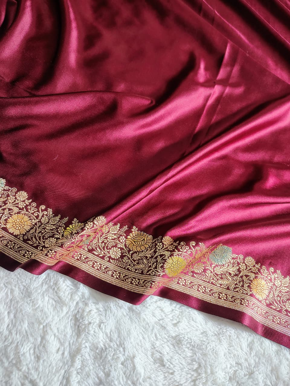 Beautiful Banarasi Meenakari Woven Dyeable Premium Thilfi Work Saree
