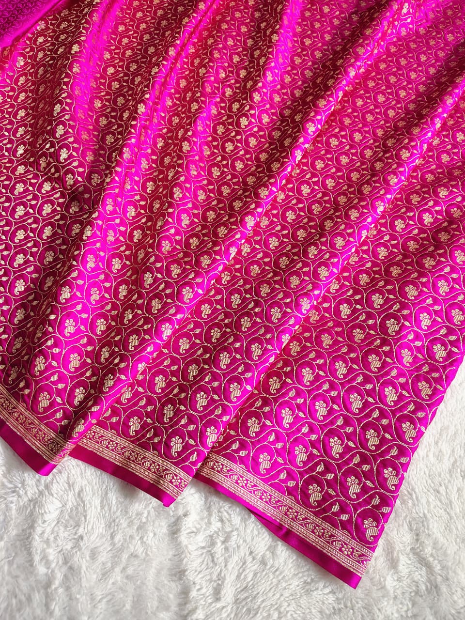 Beautiful Banarasi Meenakari Woven Dyeable Premium Thilfi Work Saree