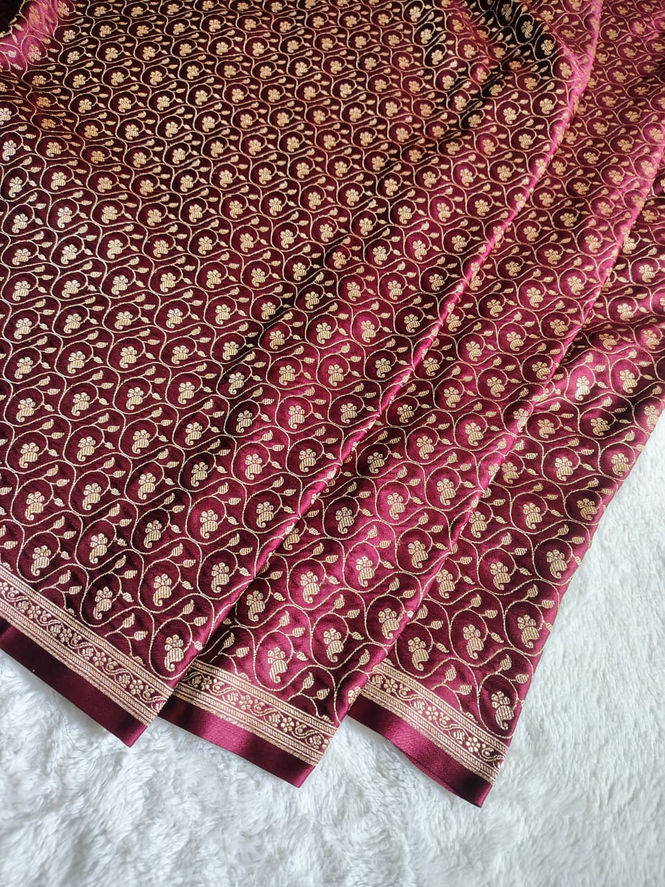 Beautiful Banarasi Meenakari Woven Dyeable Premium Thilfi Work Saree