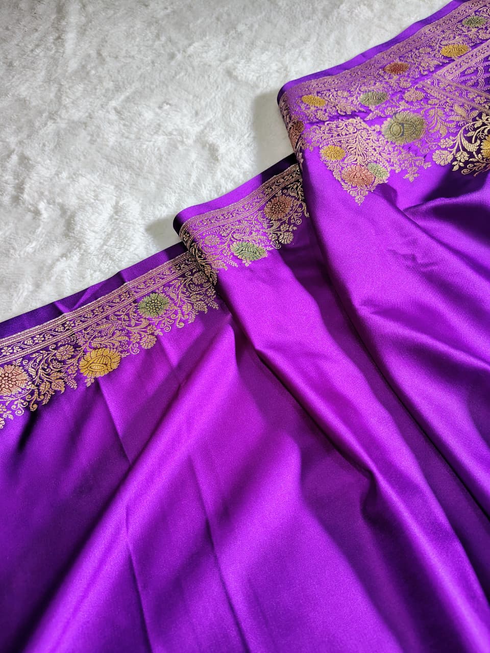 Beautiful Banarasi Meenakari Woven Dyeable Premium Thilfi Work Saree