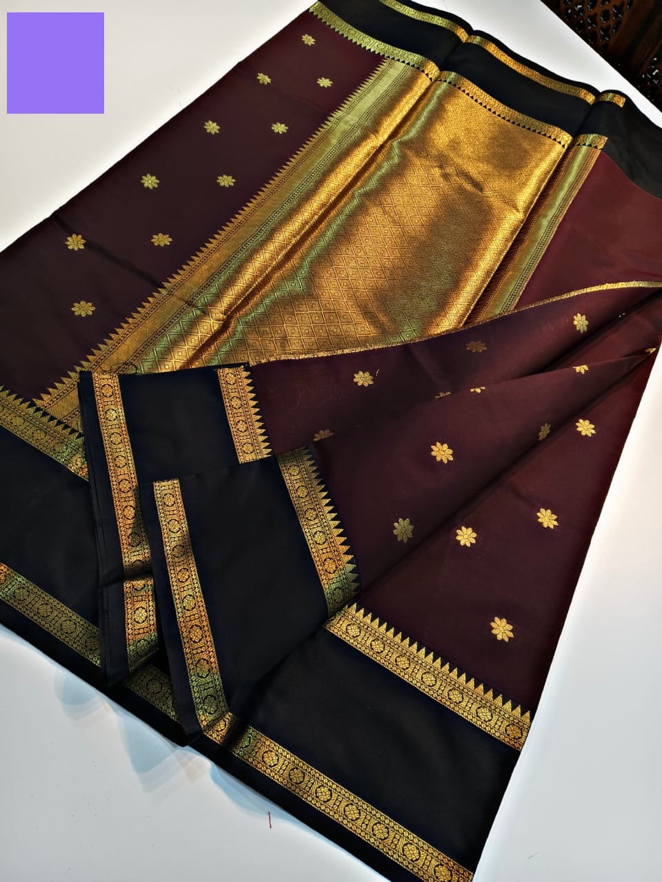Beautiful Banaras Soft Silk Woven Golden Zari Premium Quality Saree