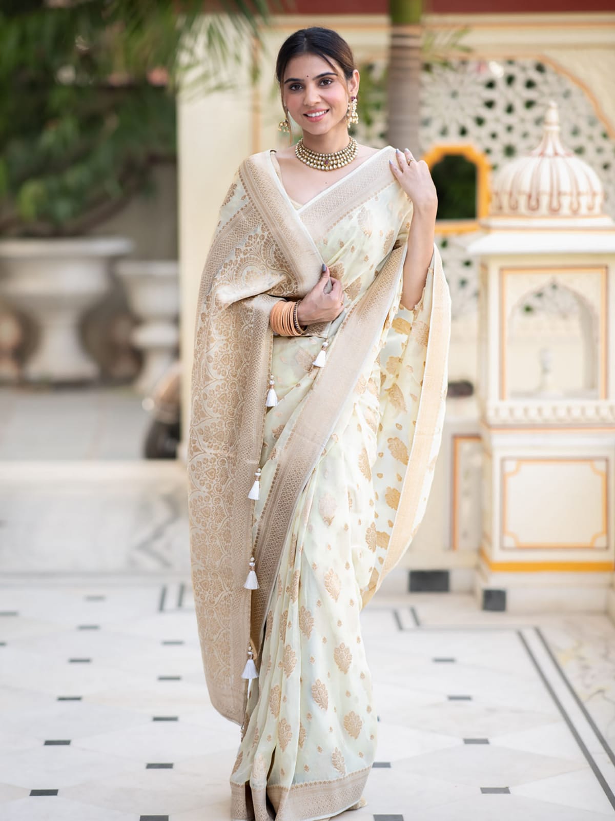 White Beautiful Soft Semi Georgette Silk Woven Premium Quality Saree