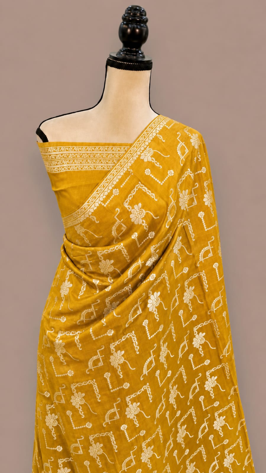 Exclusive New Arrival Banarasi Premium Raw Mango Silk Saree