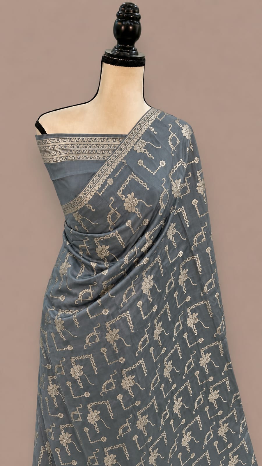 Exclusive New Arrival Banarasi Premium Raw Mango Silk Saree