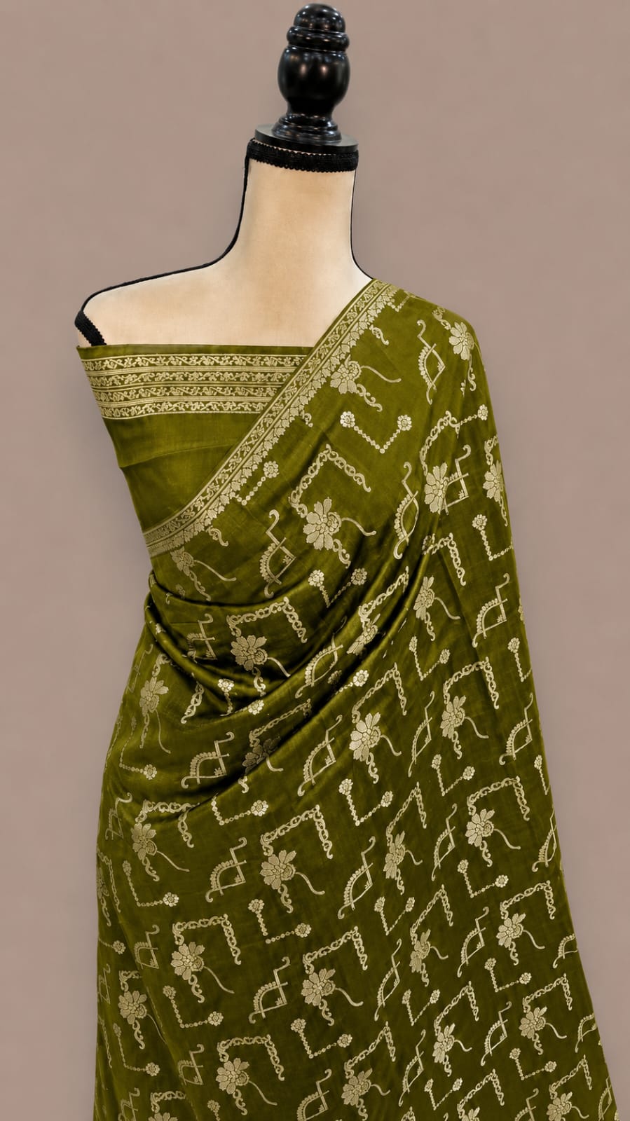 Exclusive New Arrival Banarasi Premium Raw Mango Silk Saree