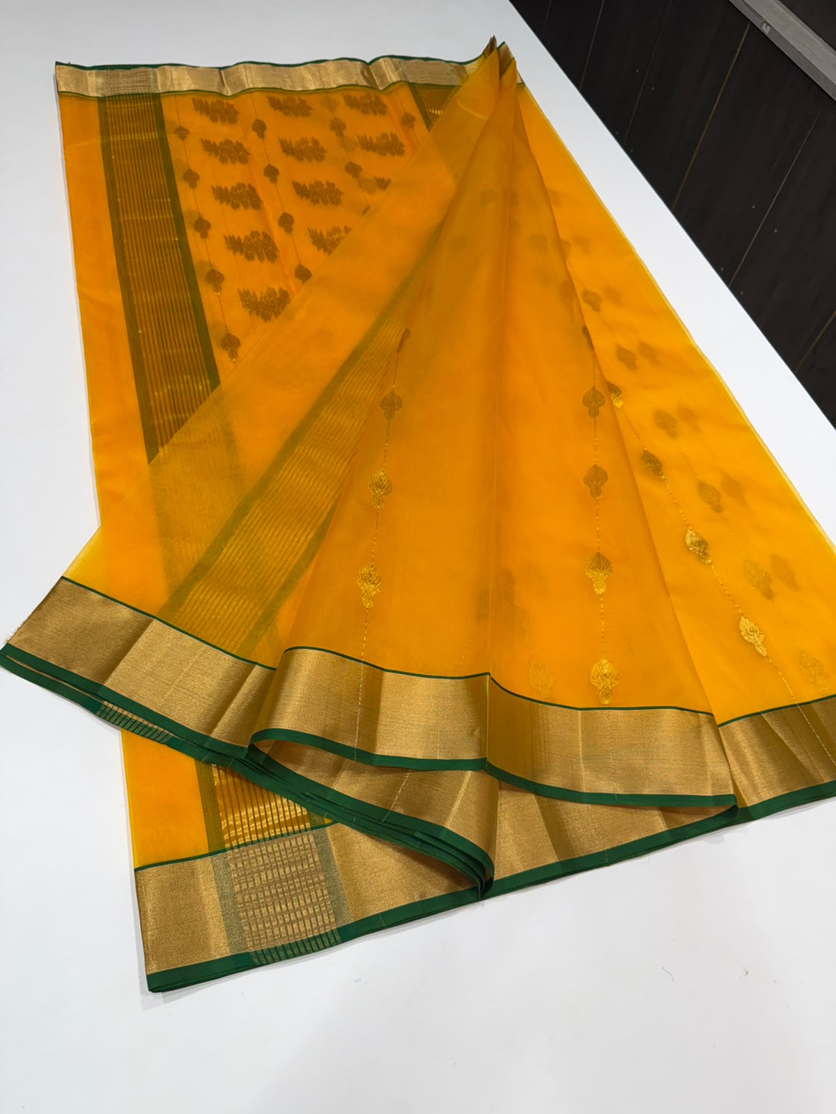 Chanderi Handloom Katan Silk All-Over Butti Patella Border & Jhad Pallu Saree