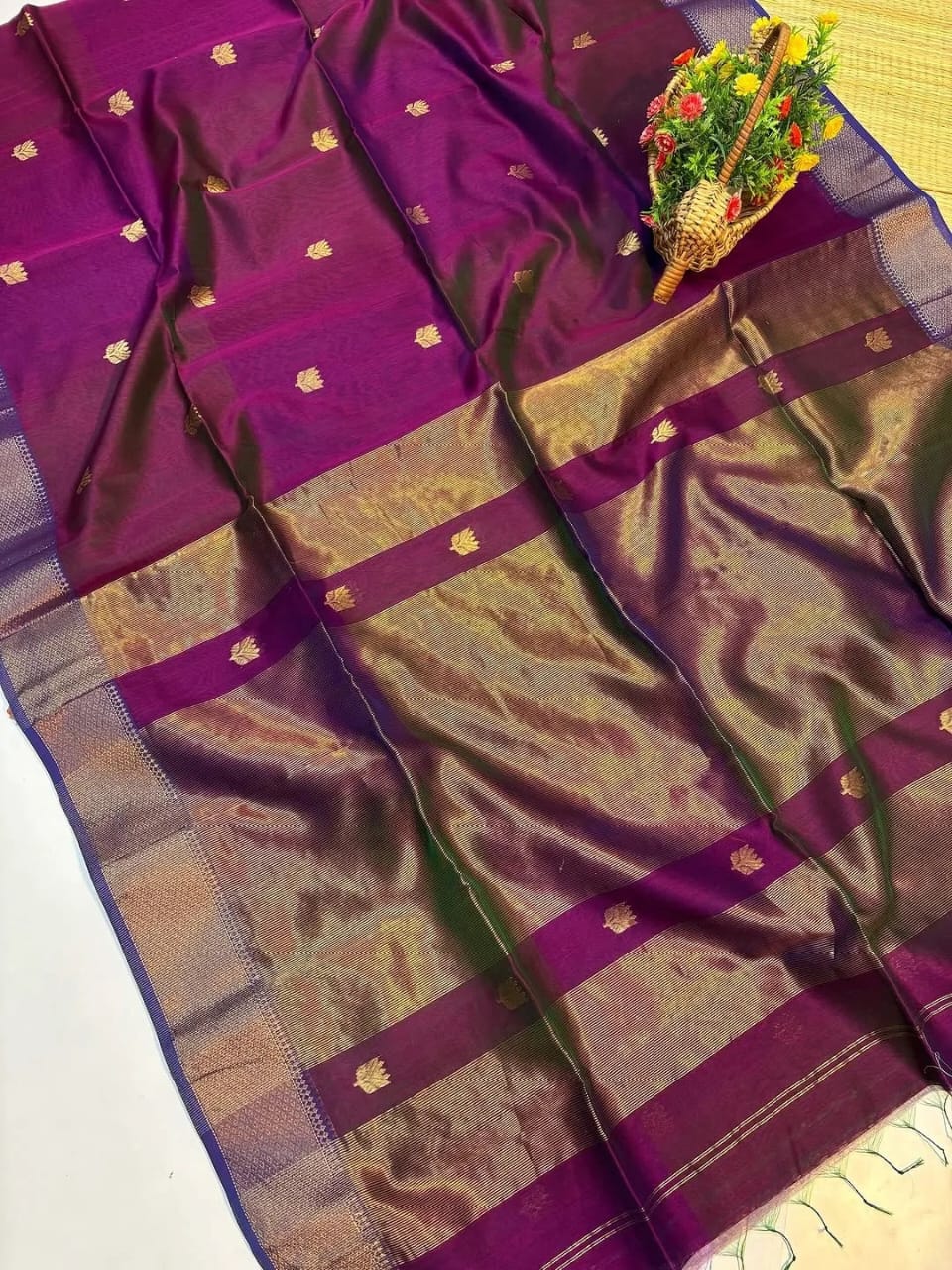 Maheshwari Handloom Silk By Cotton Golden Jari Border Lotus Buta Saree