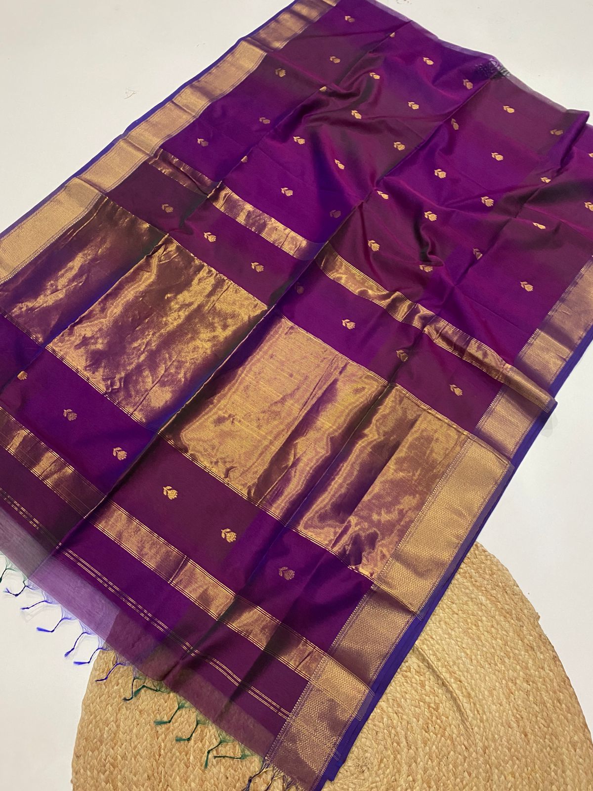 Maheshwari Handloom Silk By Cotton Golden Jari Border Lotus Buta Saree