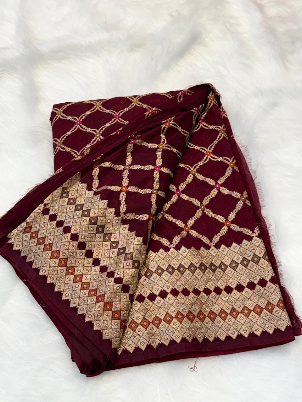 Premium Banarasi Semi Georgette Saree with Bandhej Pattern