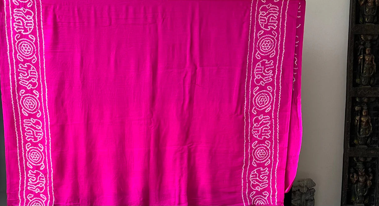 Ivory Grace – Pure Gajji Silk Traditional Bandhej