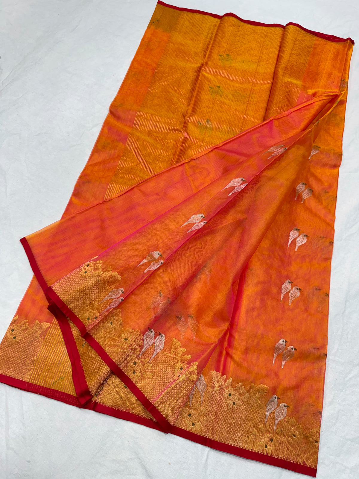Chanderi Handloom Katan Silk Saree – Meenakari Butta & Zari Pallu