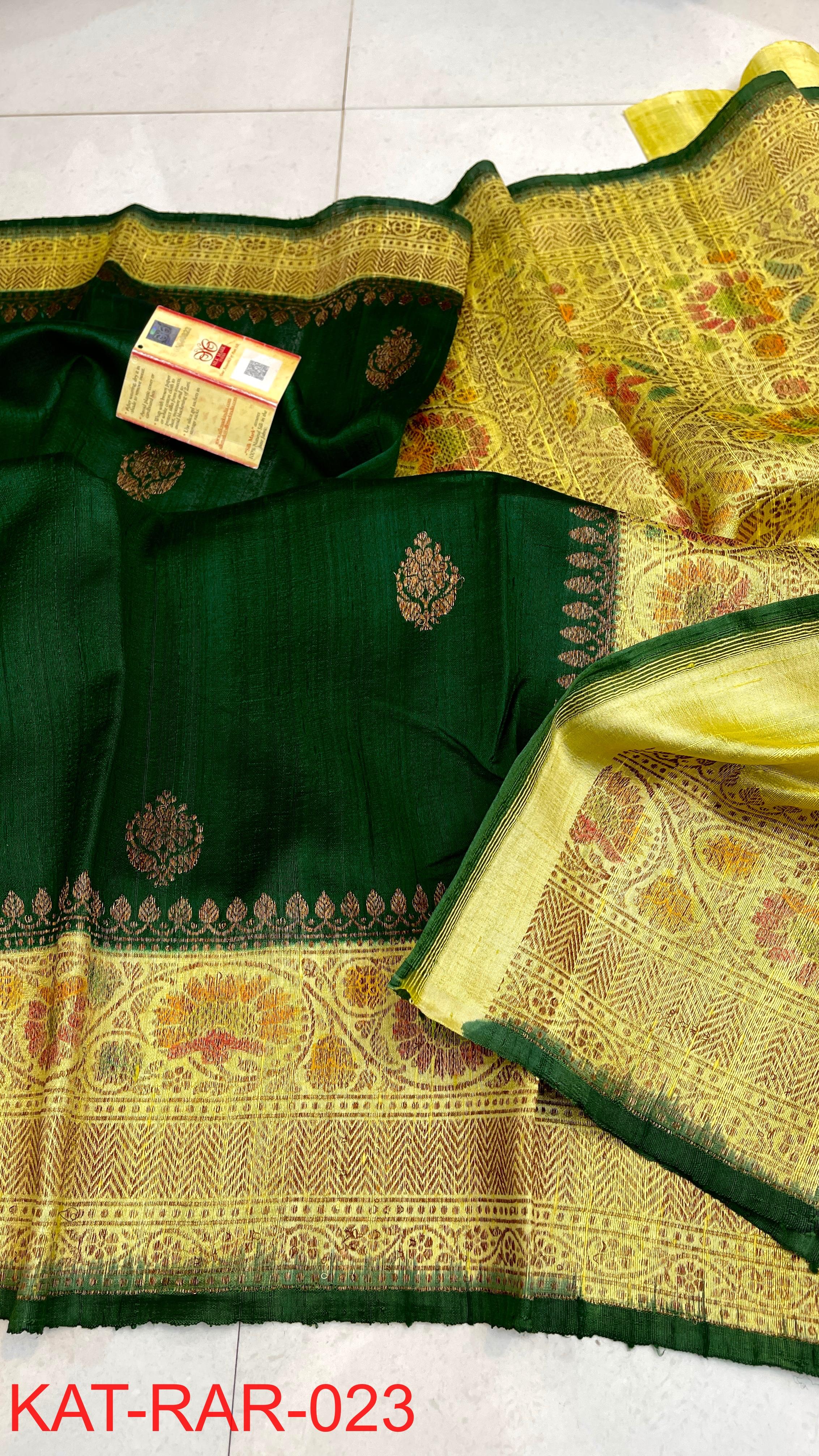 Exclusive Banarasi Raw Silk Handloom Saree – Handbrush Dye with Rich Pallu