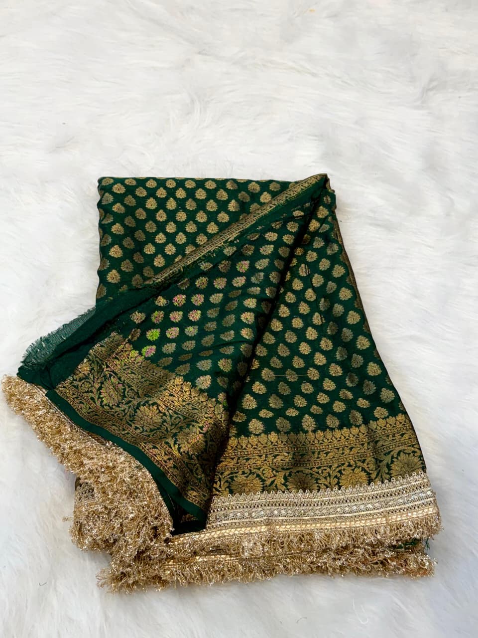 Regal Banarasi Soft Warm Silk Saree with Elegant Booti Work & Lace Detailing