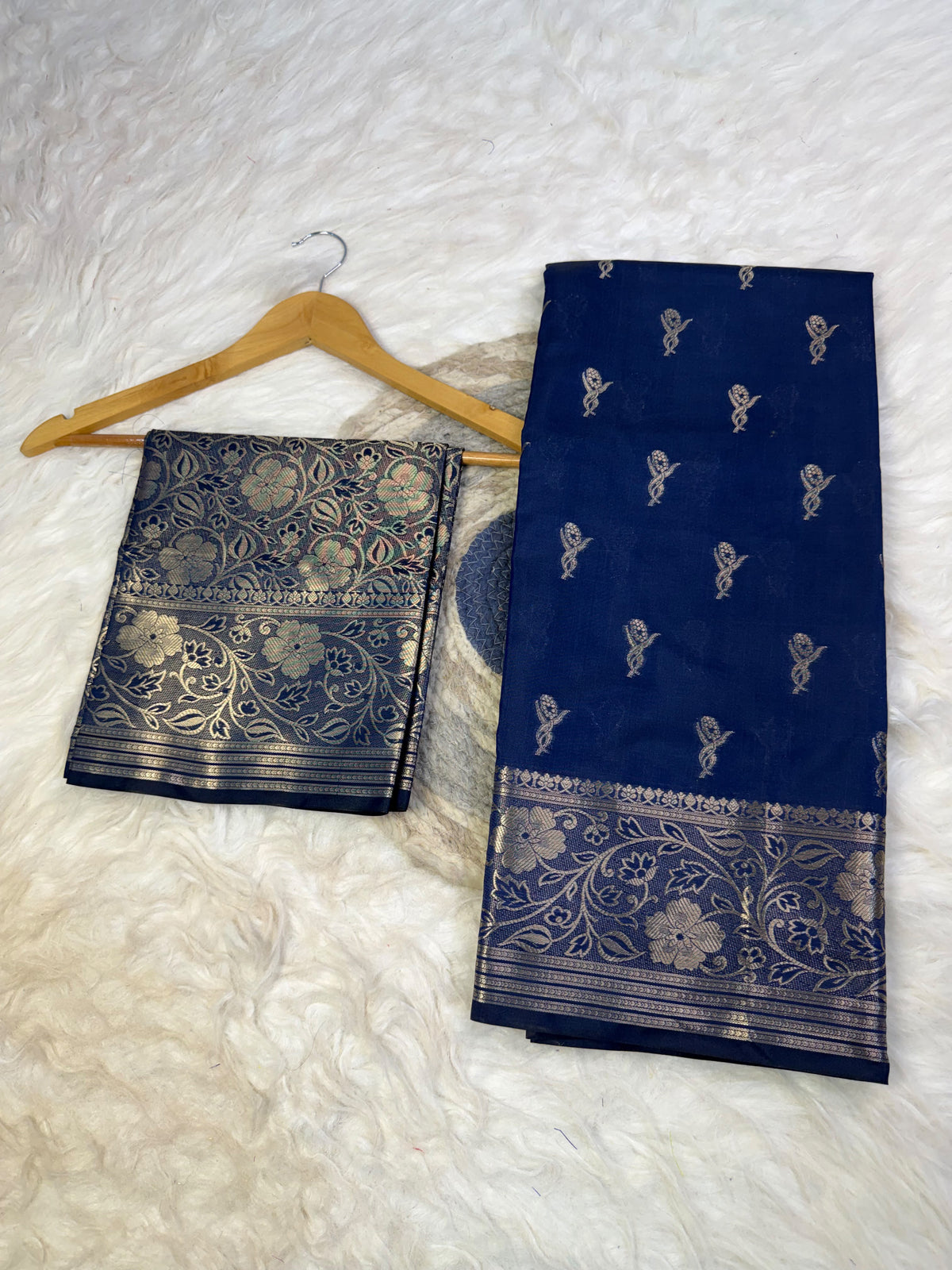 Banarasi Royal Elegance – Luxurious Soft Katan Silk Premium Woven Saree