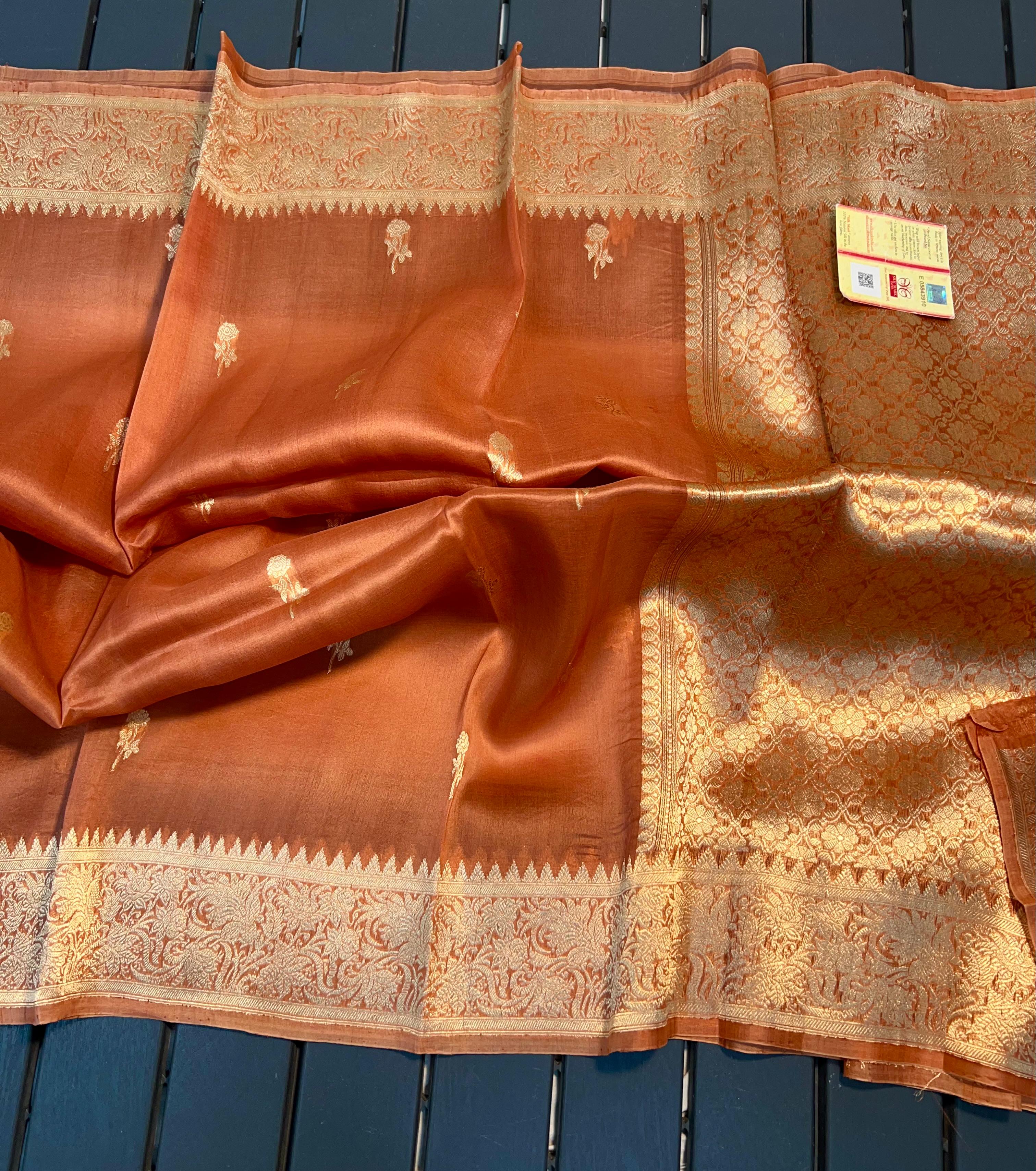 Beautiful Banaras Handloom Pure Kora Silk Kadhuwa Woven Sarees
