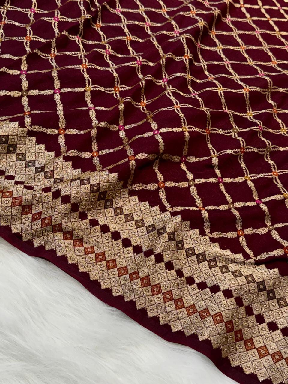Premium Banarasi Semi Georgette Saree with Bandhej Pattern