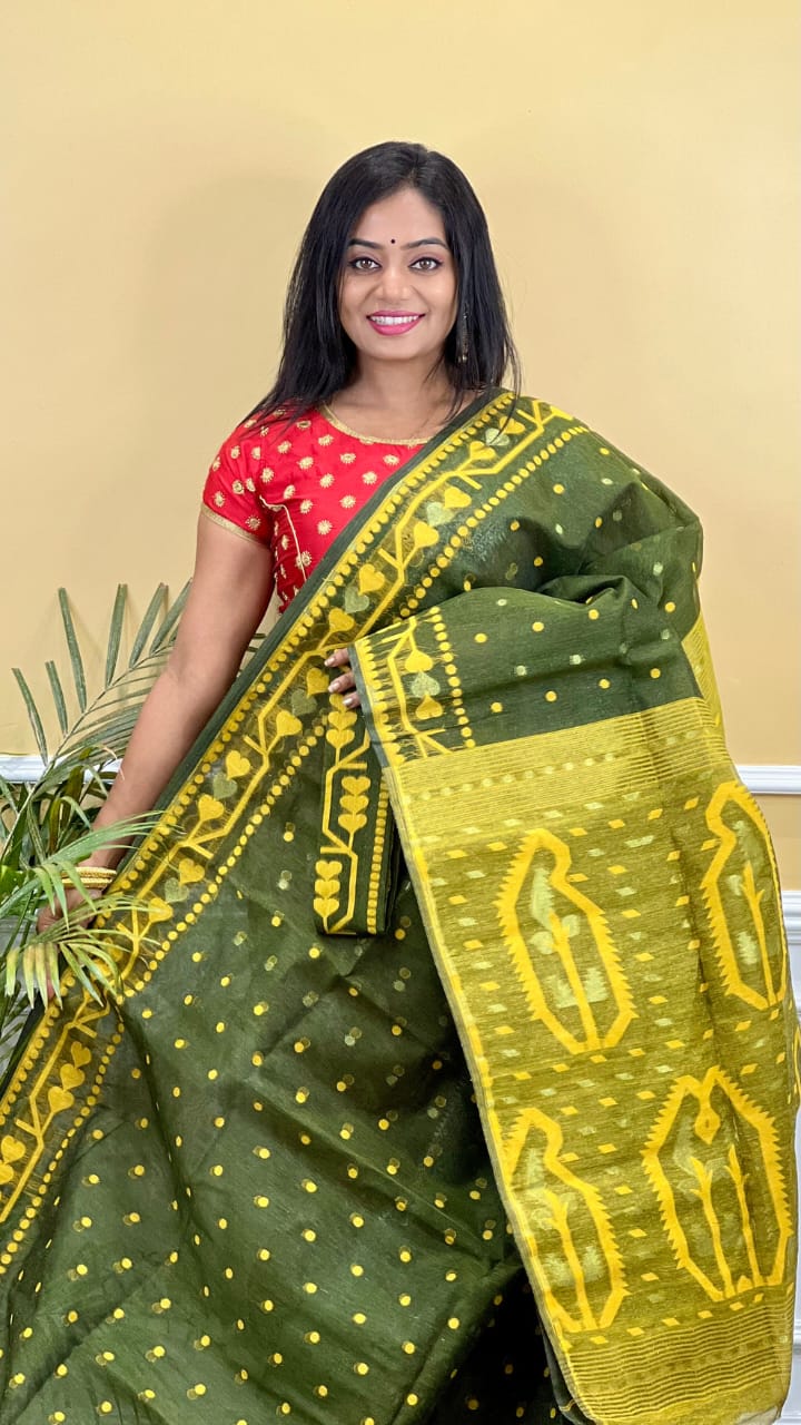 Exclusive Collection: Charulota Soft Dhakai Jamdani Saree