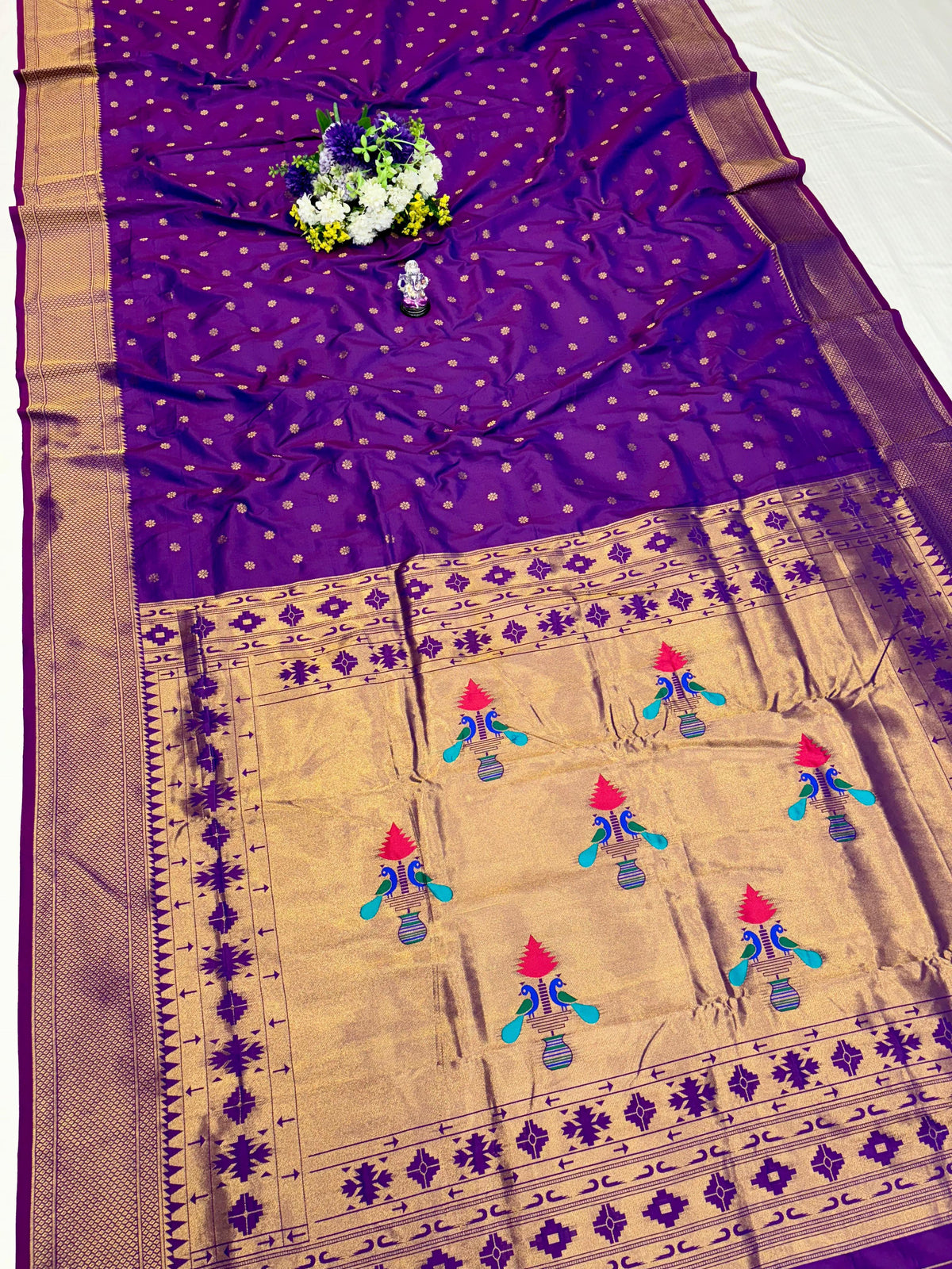 Royal Yeola Kalanjali Double Pallu Paithani Silk Saree