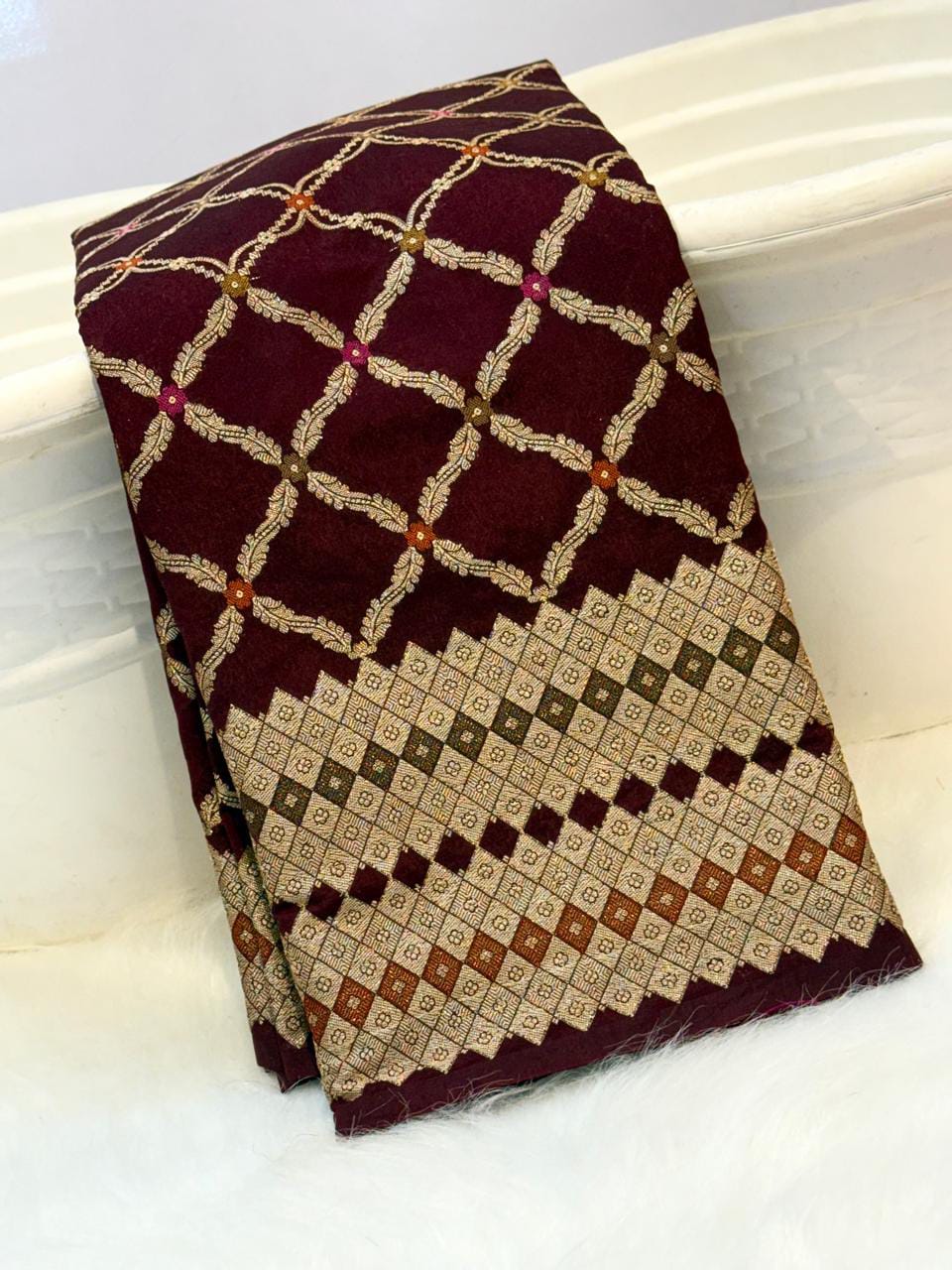 Premium Banarasi Semi Georgette Saree with Bandhej Pattern