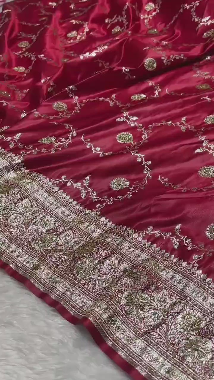 Beautiful Banarasi Handloom Mashru Silk Dardozi Handwork Bridal Wear Saree