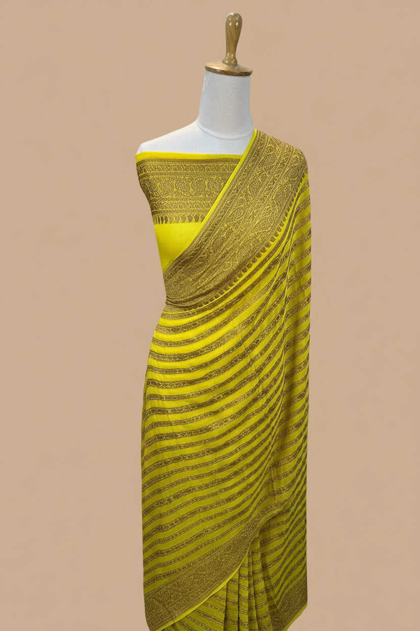 Pure Handloom Banarasi Kaddi Georgette Saree with Elegant Zari Weaving