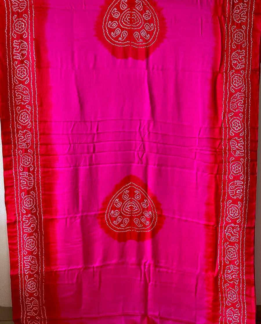 Fiery Elegance – Hot Pink & Red Gajji Silk Bandhej Saree (Rasmandal Edition)